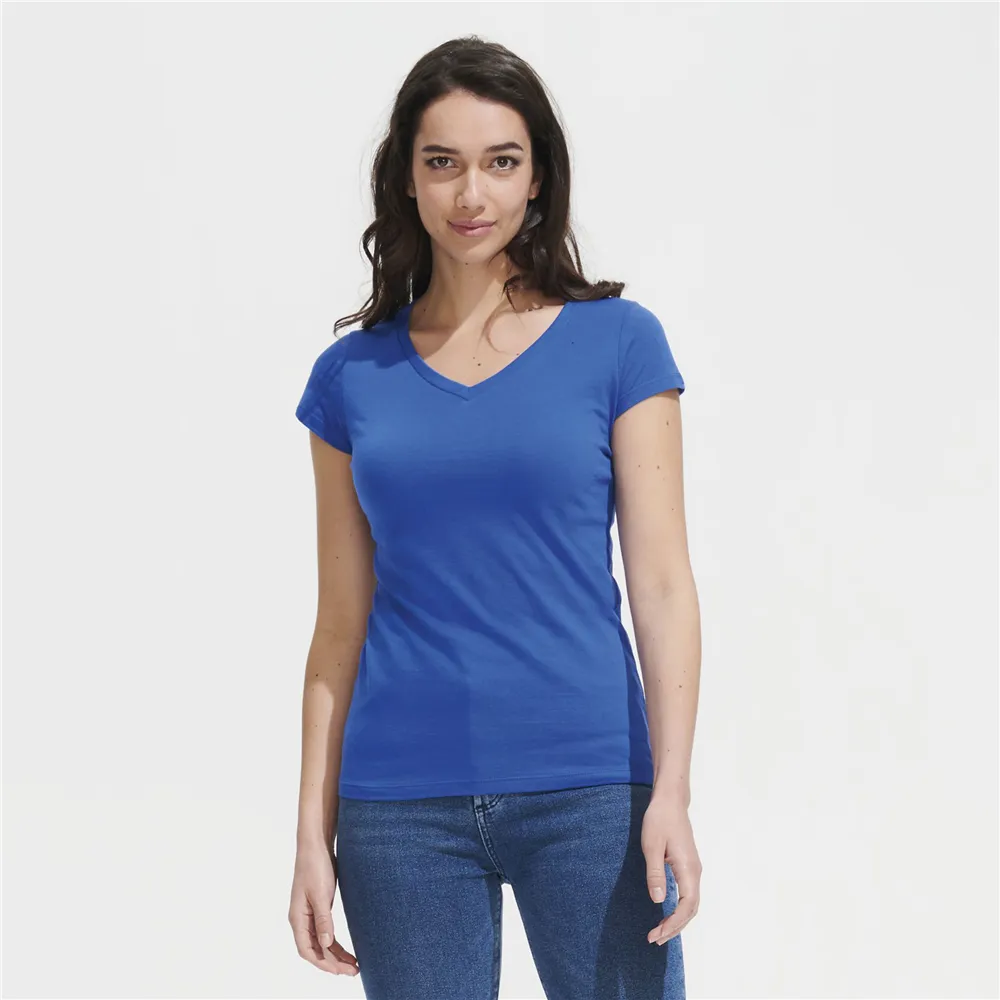Autumn Time Leaf Design - Basic women's v-neck t-shirt