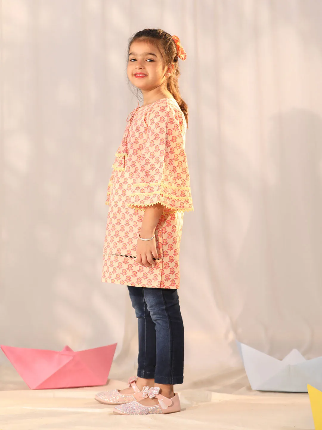 Jashvi Girls' Peach Cotton Printed Kurta