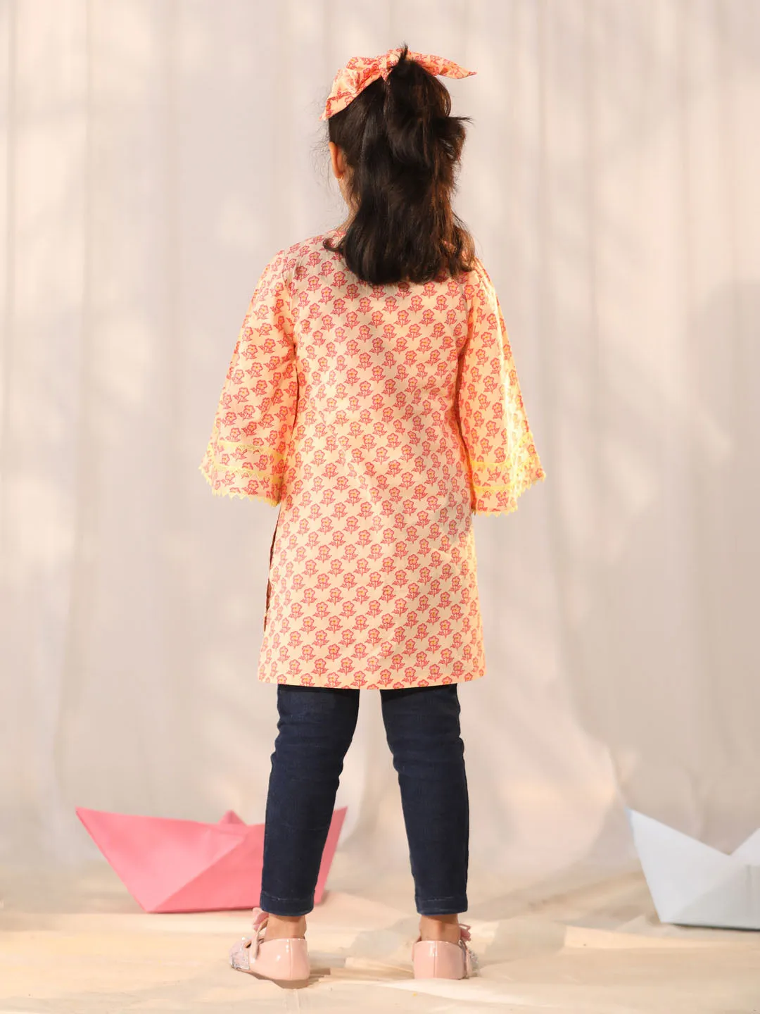 Jashvi Girls' Peach Cotton Printed Kurta