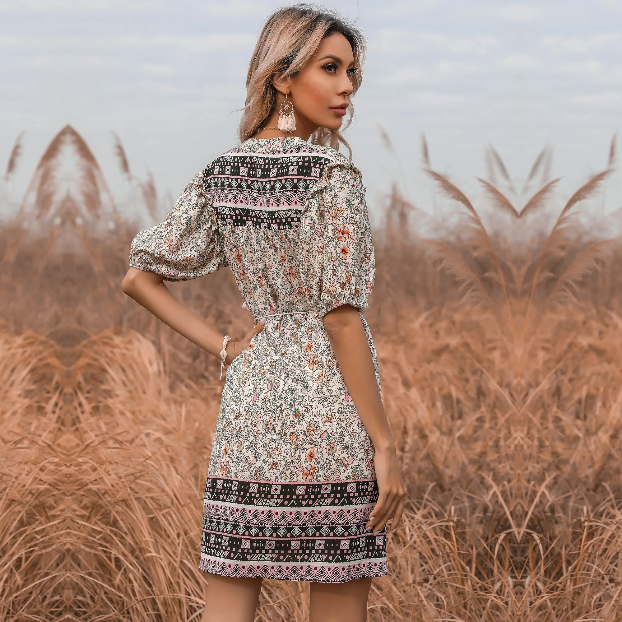 KittenAlarm - Floral V-neck Fringe Lace Skirt Dress