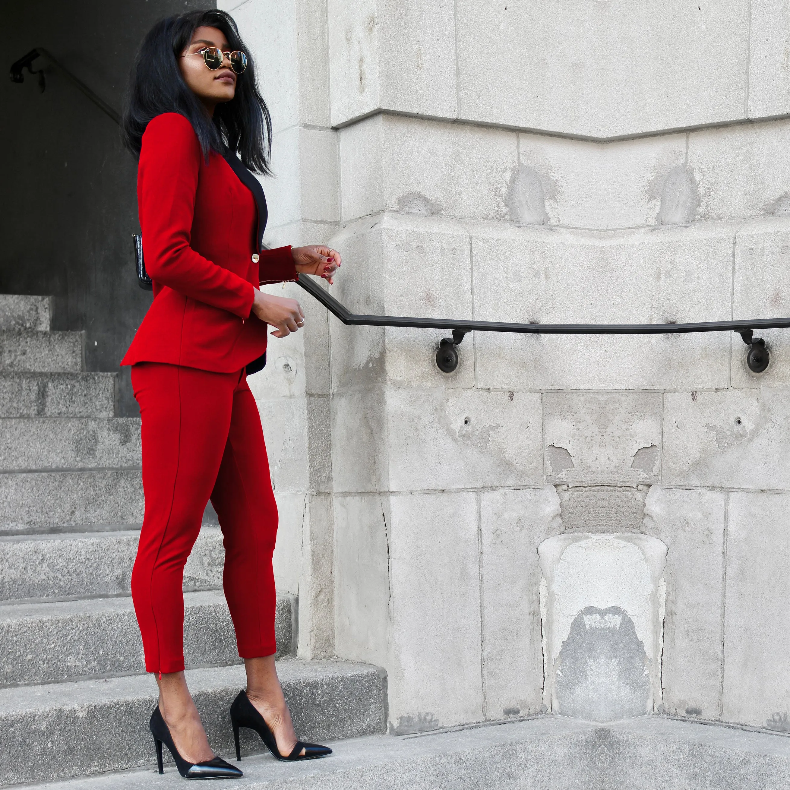 Rebellious Stretch Boss Blazer - Crimson