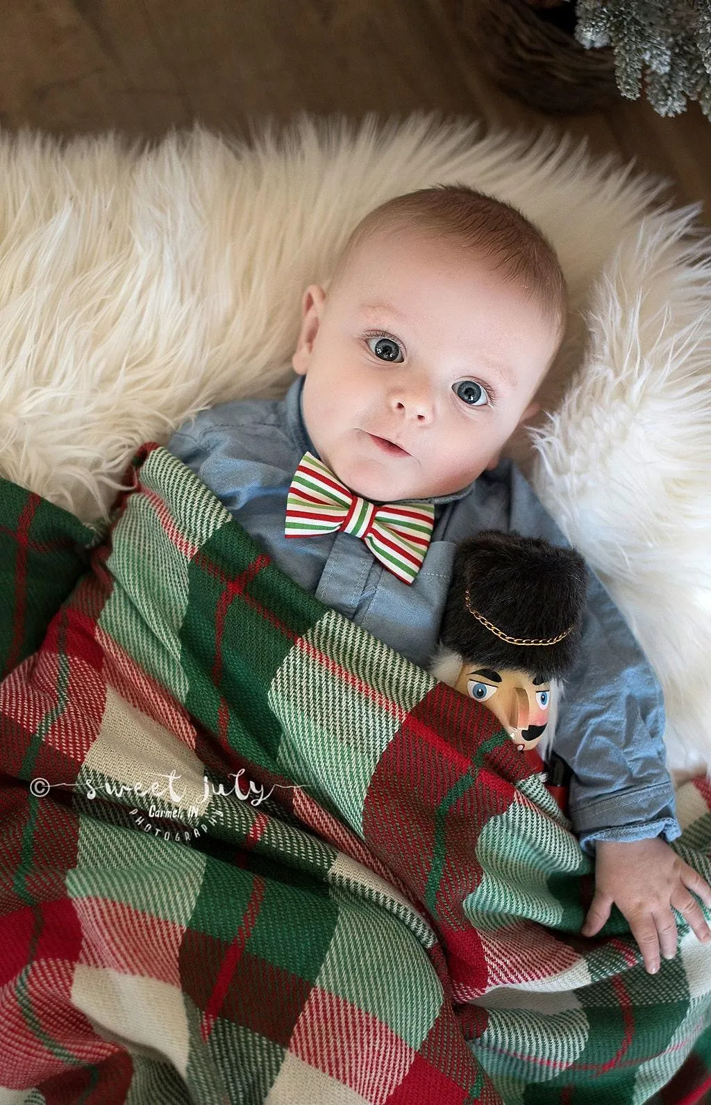Red, Green & White Striped Bow Tie & Red Suspenders Set